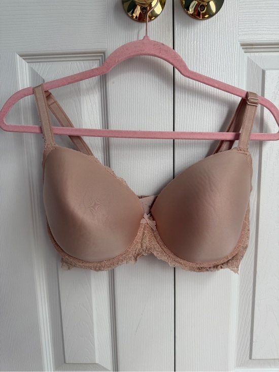 Victoria's Secret Other - Victoria's Secret Nude Lace-Trim T-Shirt Bra